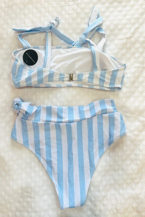 Bikini de Rayas Azules y Blancas Talla M - Imagen 2